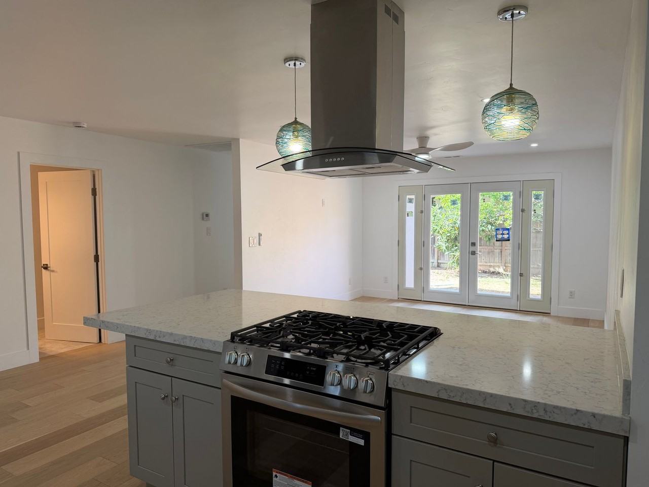1063 35th Ave #A - Photo 7 of 30