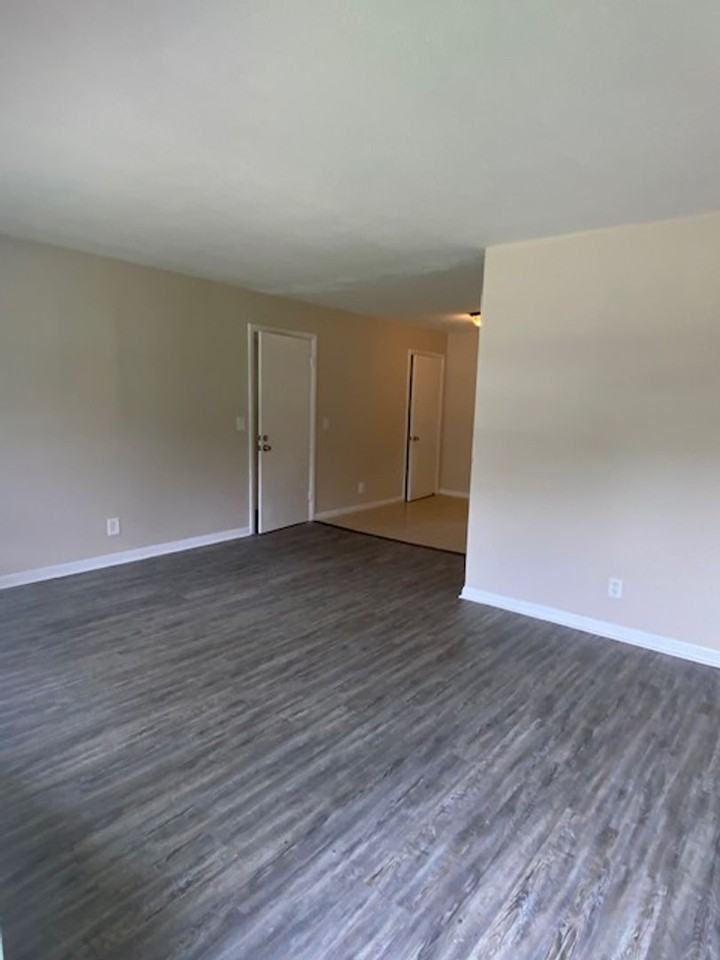 5838 Fairchild Dr - Photo 2 of 18