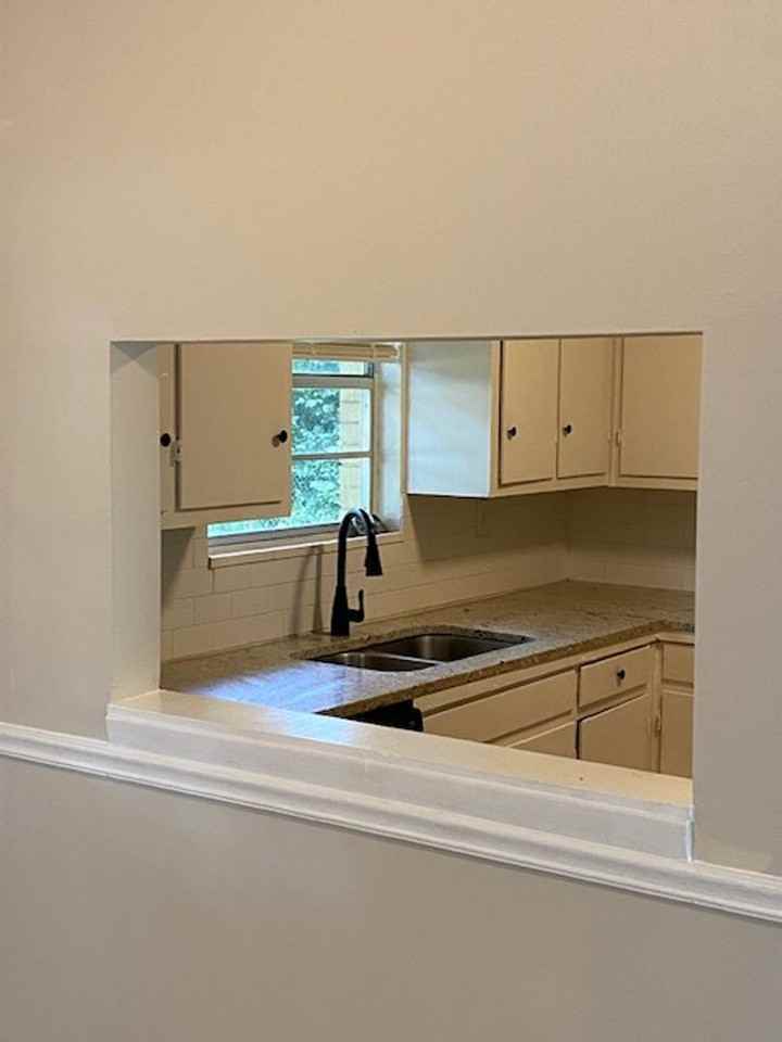5838 Fairchild Dr - Photo 7 of 18