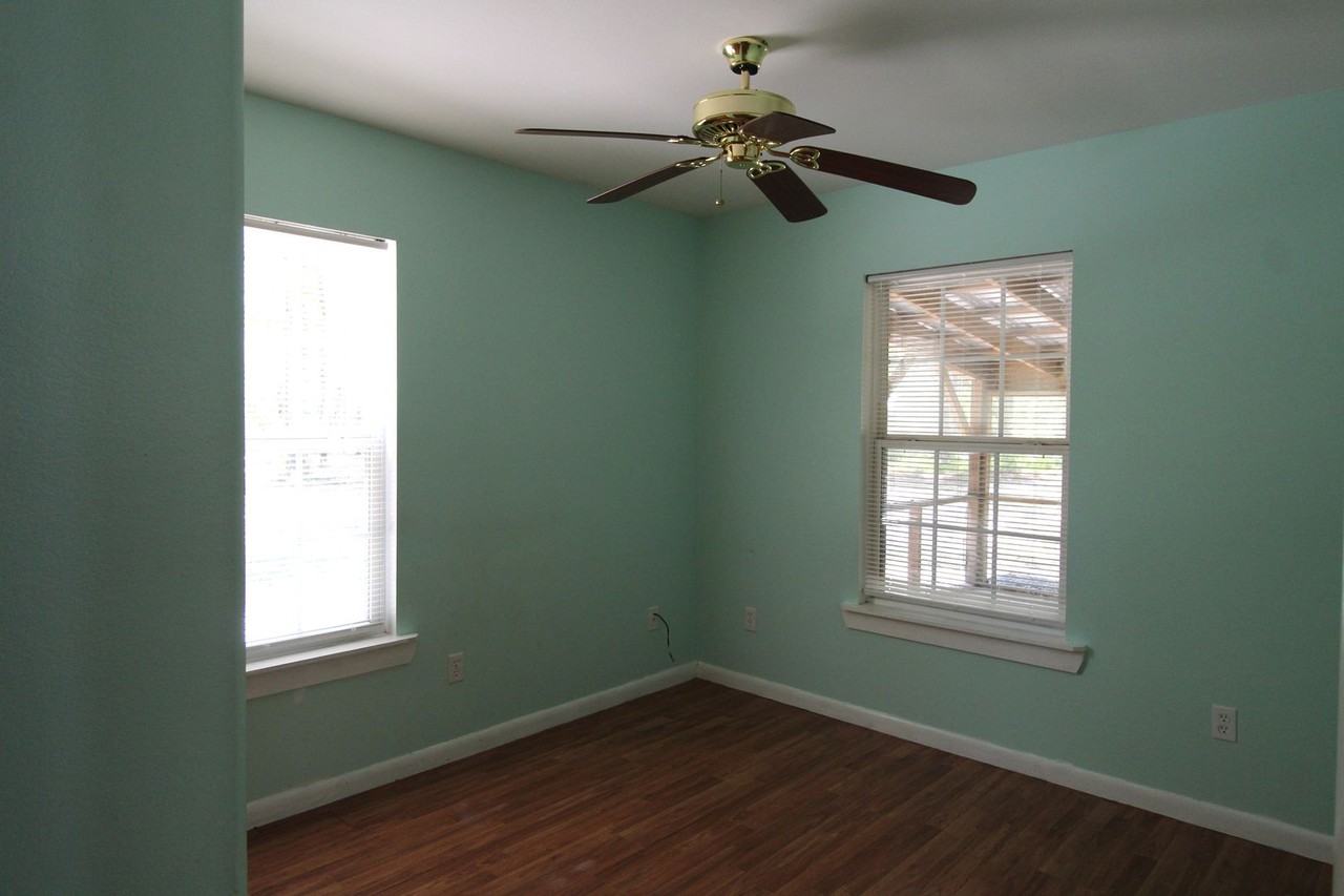99 Carter Rd - Photo 2 of 17