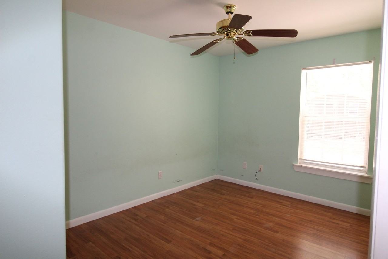 99 Carter Rd - Photo 7 of 17