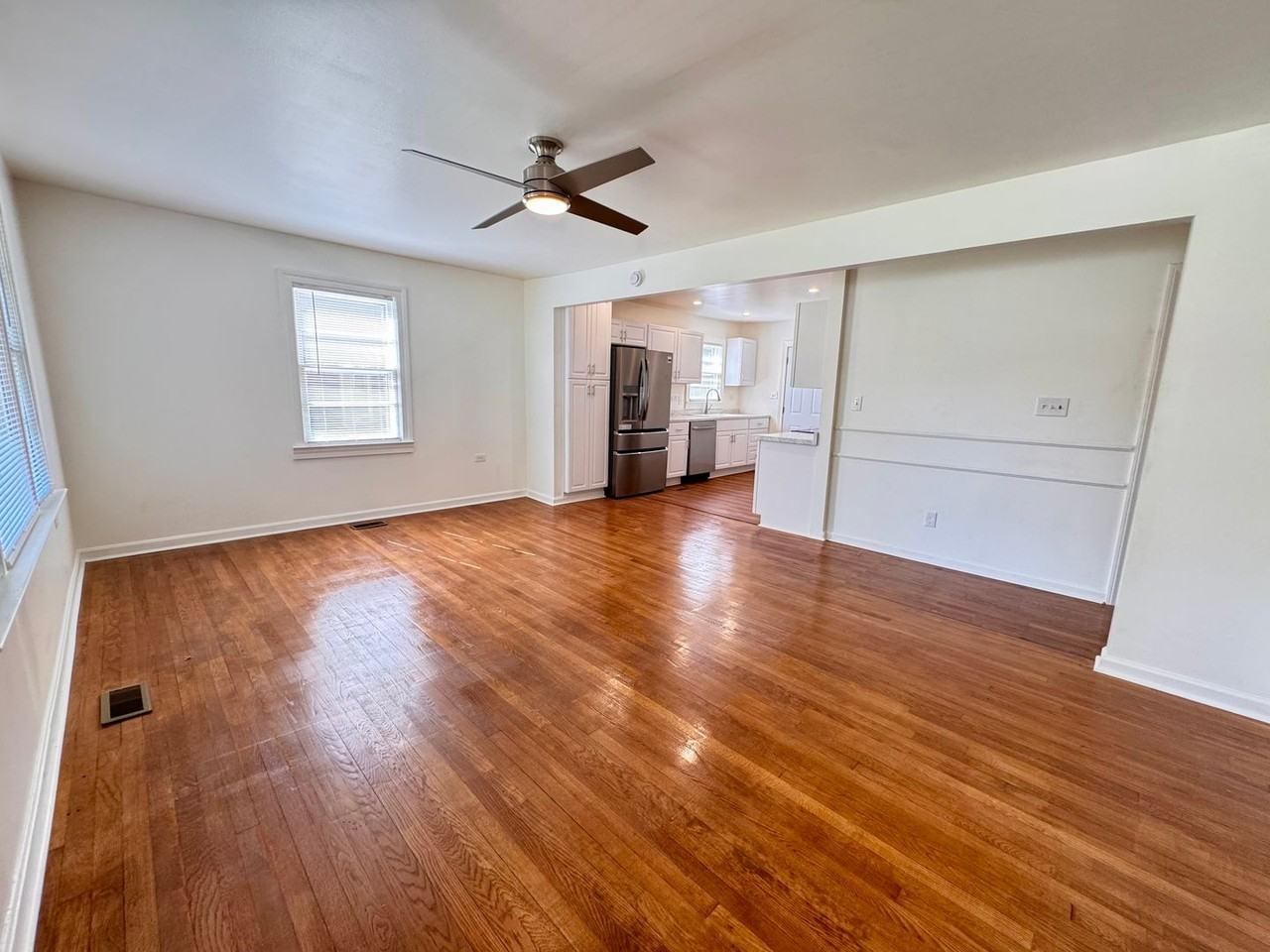 804 E Northington St - Photo 2 of 16