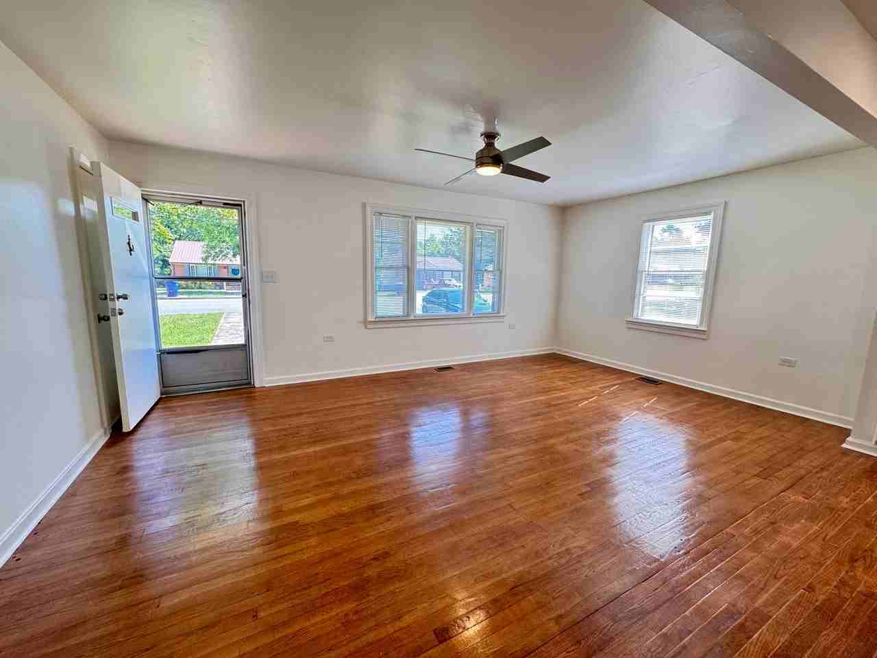 804 E Northington St - Photo 3 of 16