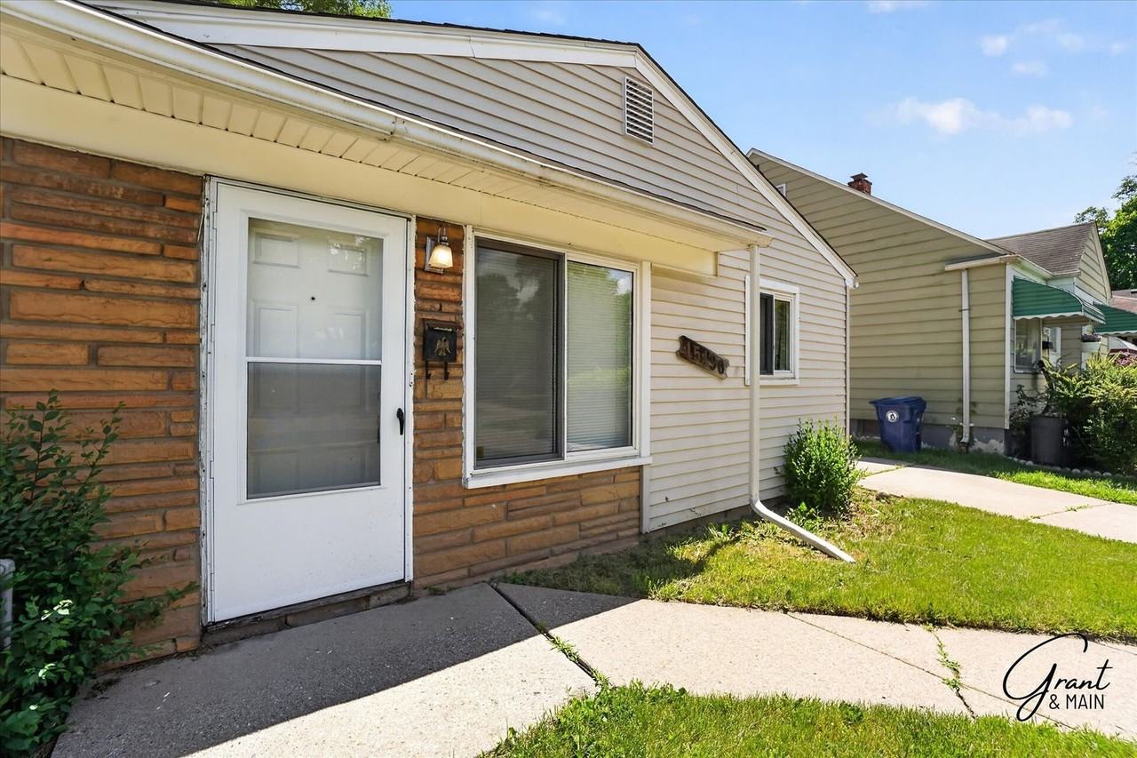 15490 Dixie - Photo 2 of 25