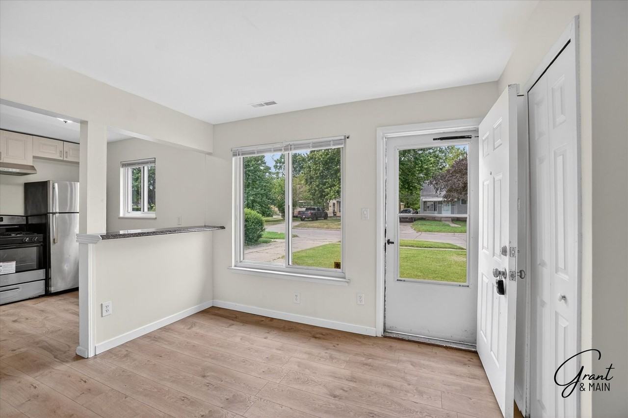 15490 Dixie - Photo 3 of 25