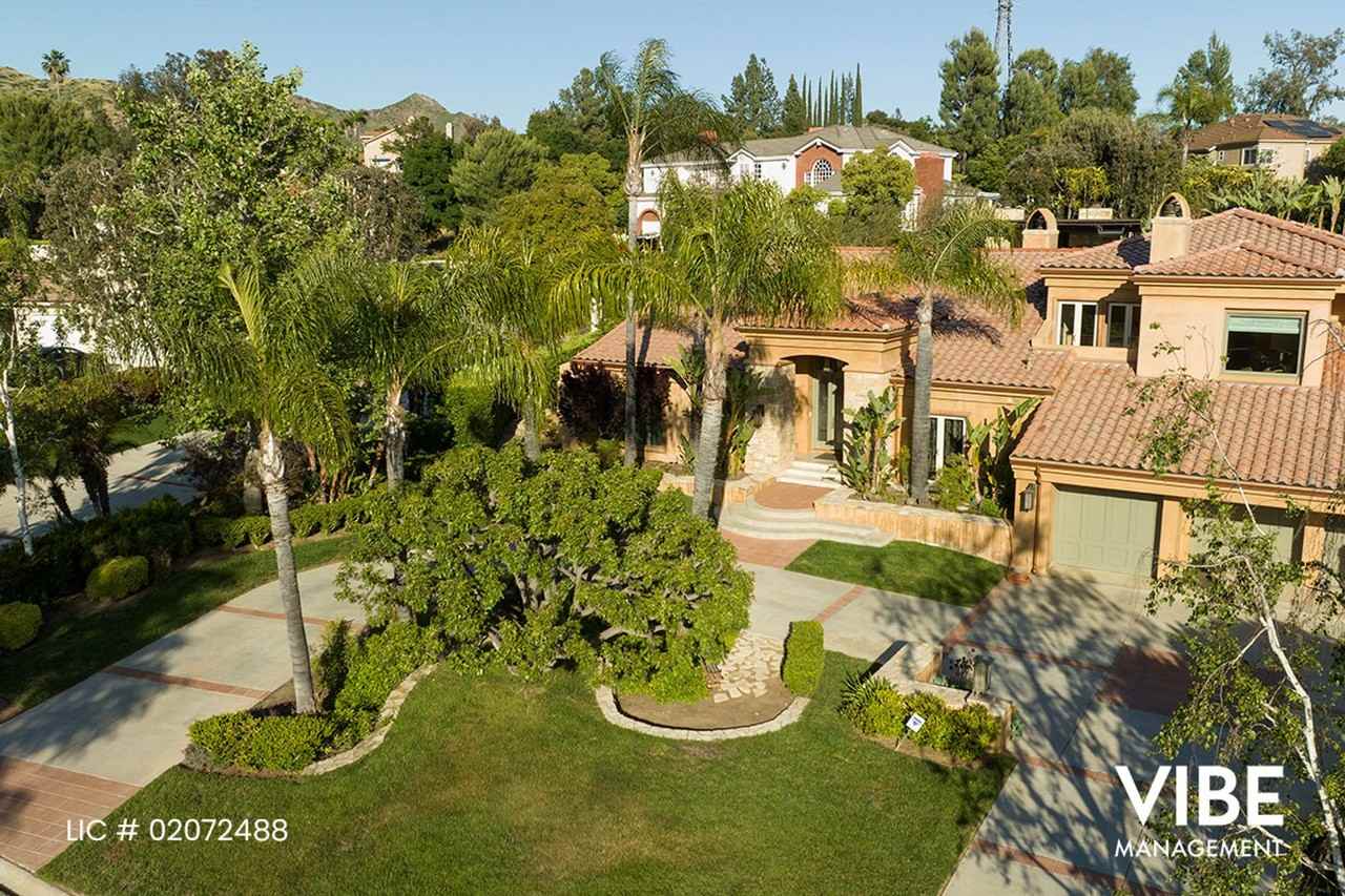 1650 Mesa Ridge Ave - Photo 2 of 50