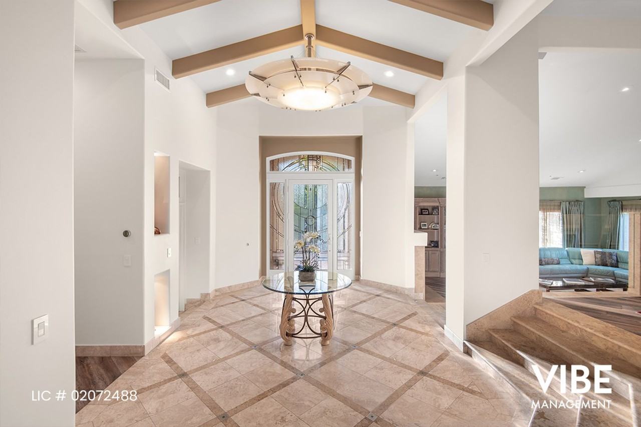 1650 Mesa Ridge Ave - Photo 7 of 50