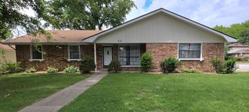 featured image of 1635 E Hanover St