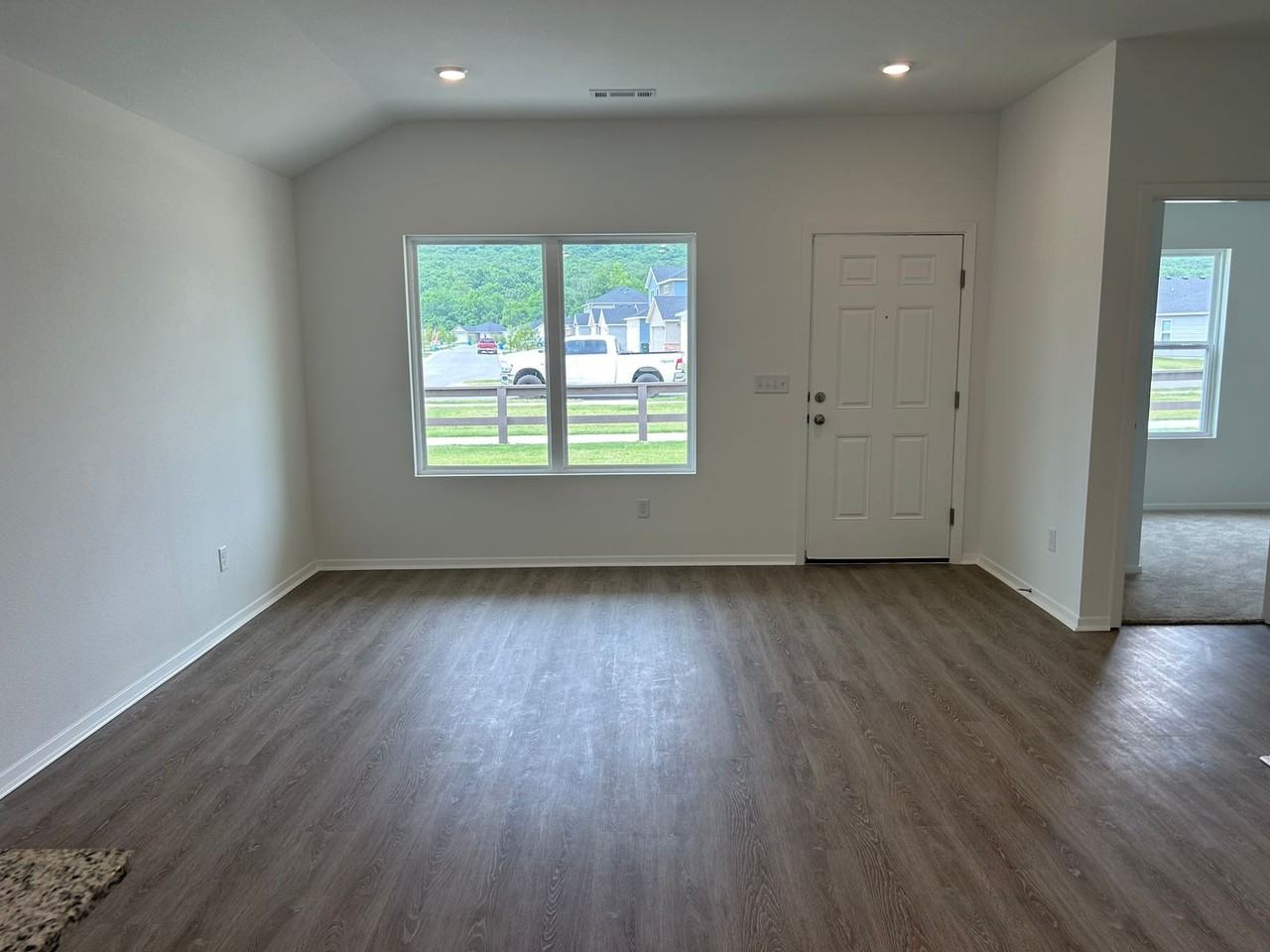 2674 S Ouachita Dr - Photo 2 of 21