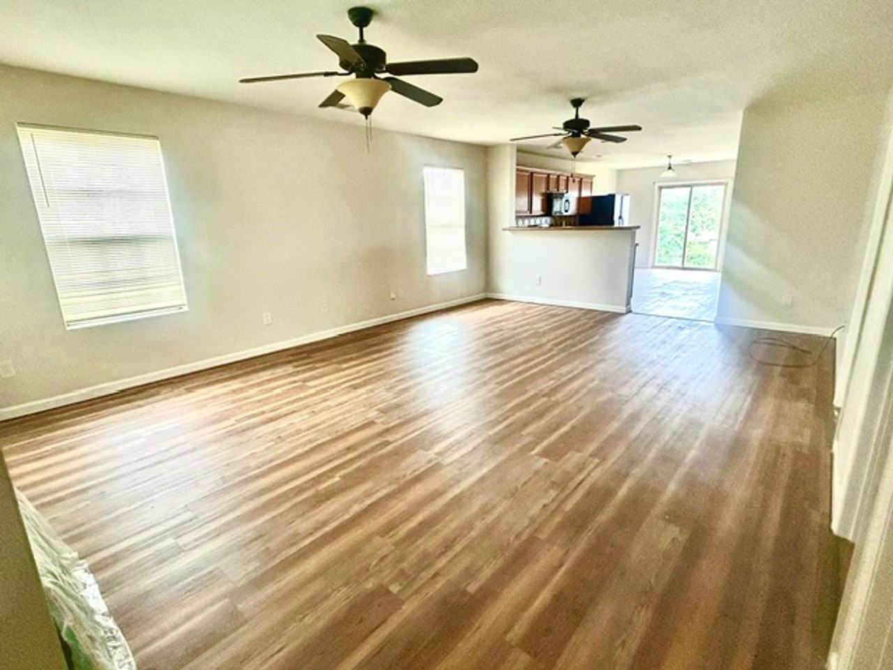 140 Harold Murphy Dr - Photo 3 of 12