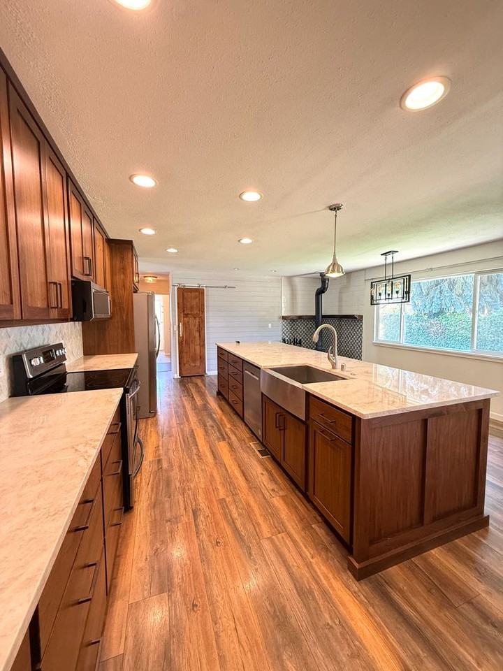112 Hickory Dr - Photo 6 of 23