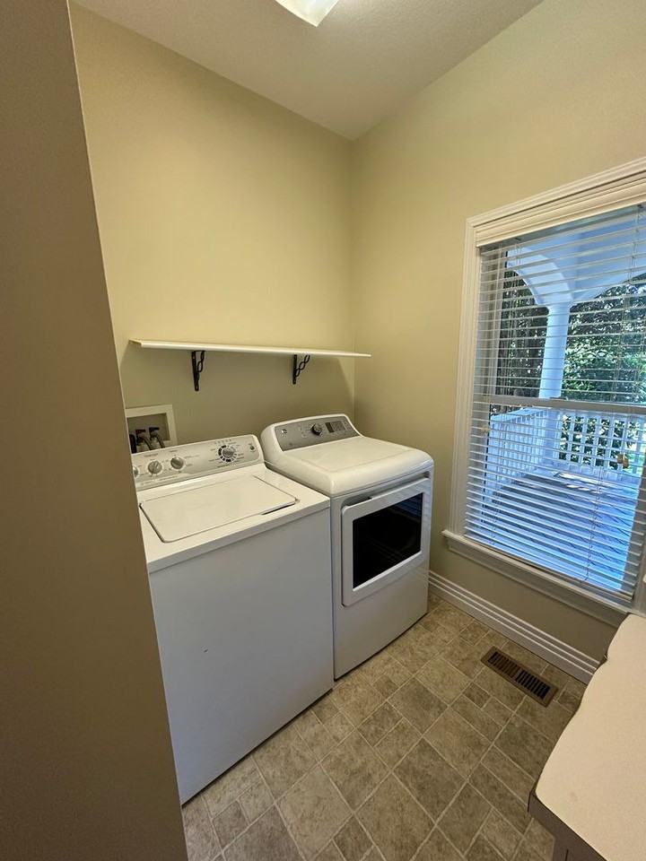 3040 Creek Rd - Photo 7 of 40