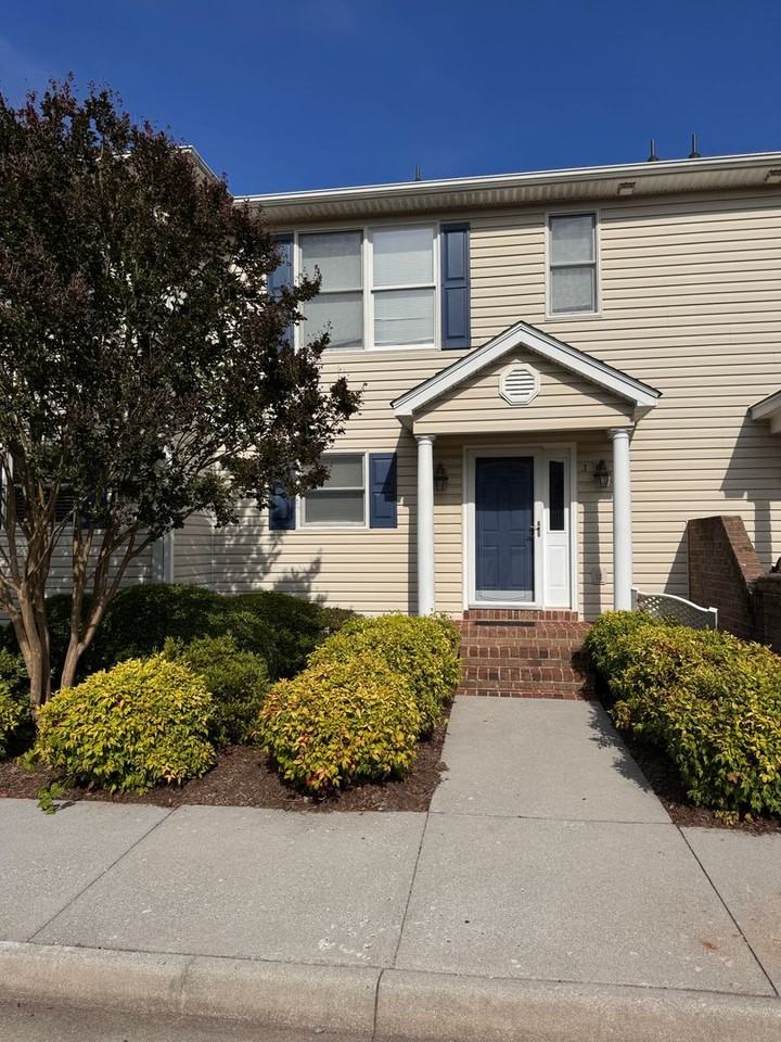500 Cambridge Ct