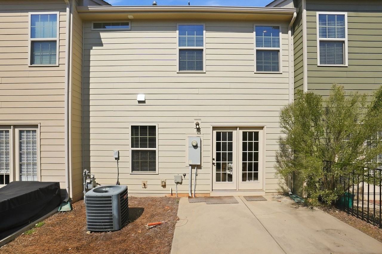 3047 Potomac River Pkwy - Photo 3 of 23