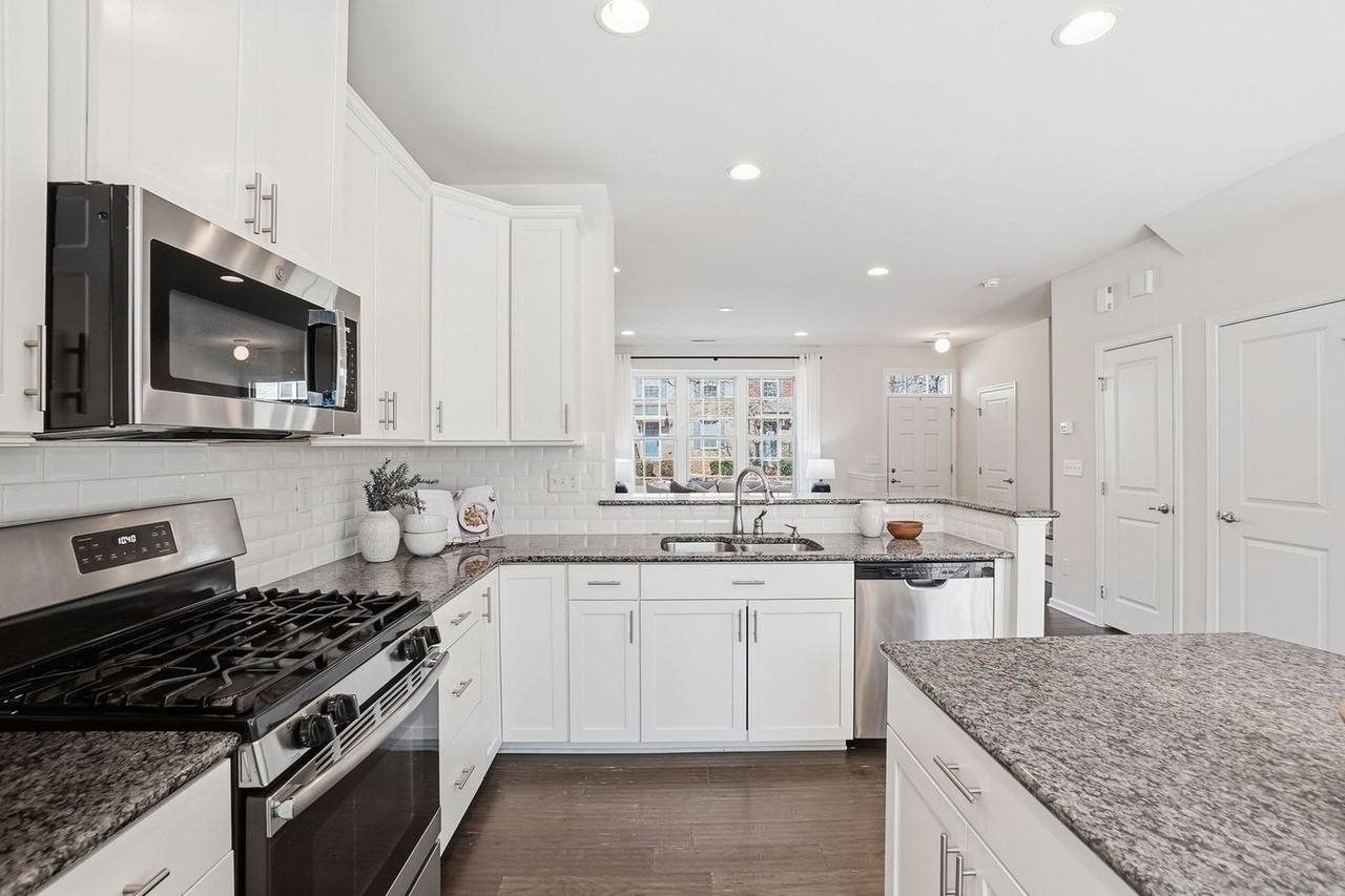 3047 Potomac River Pkwy - Photo 6 of 23