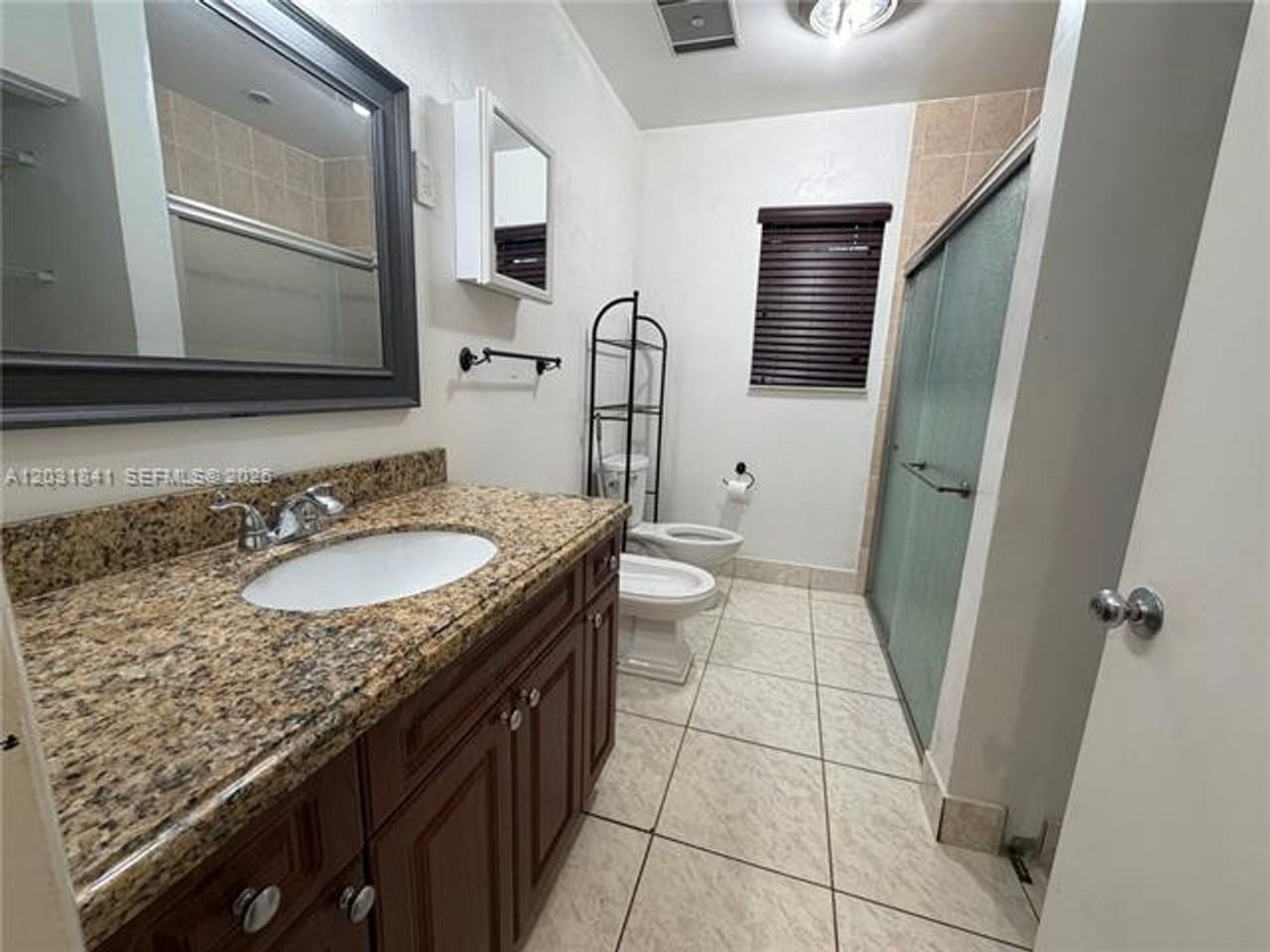 6318 Sw 27th St - Photo 7 of 15