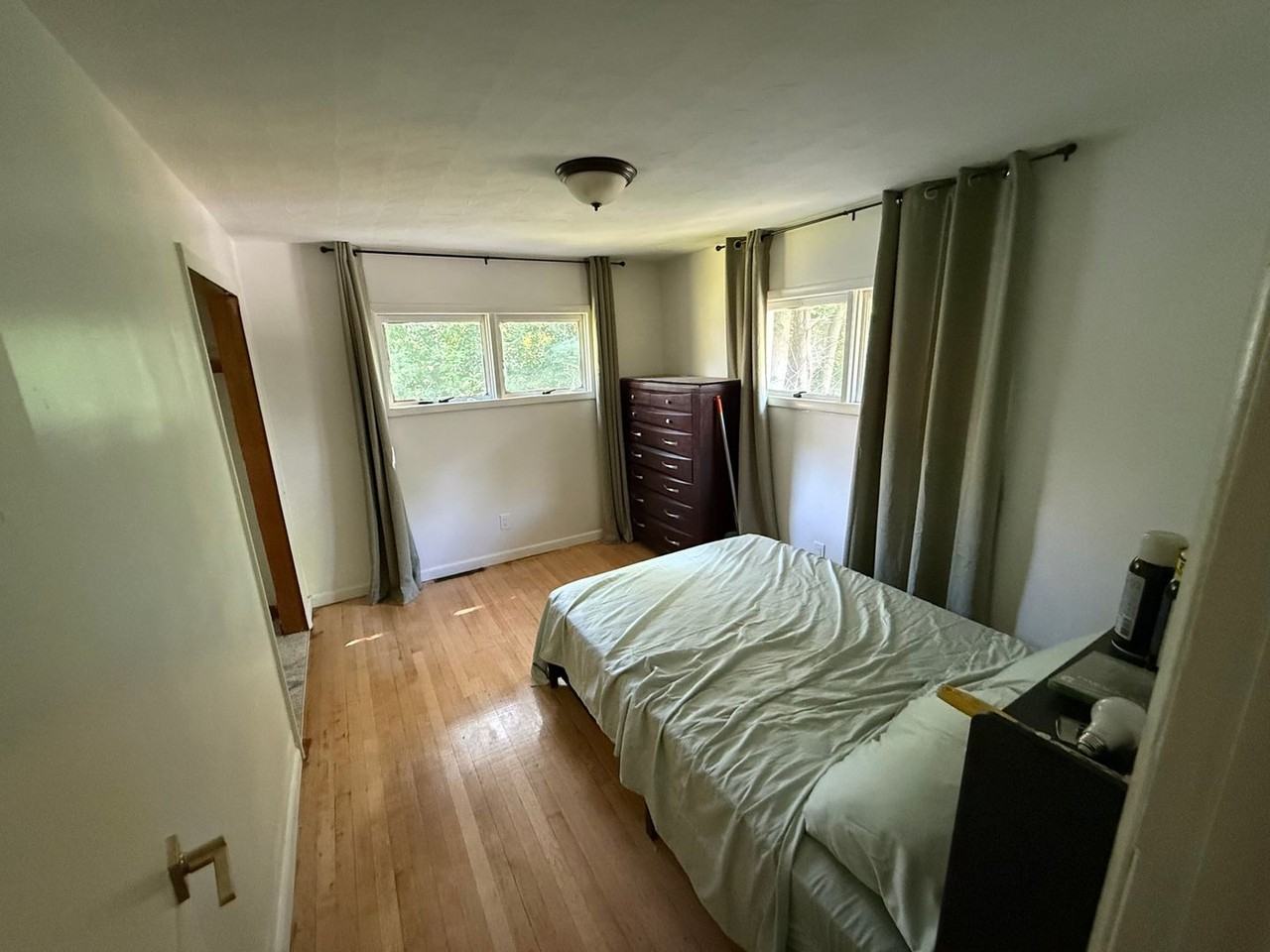 234 Thurber St - Photo 4 of 11