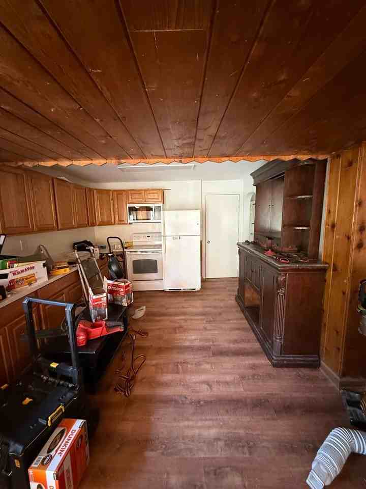 234 Thurber St - Photo 7 of 11