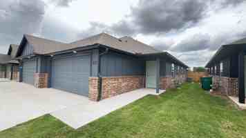 featured image of 11508 N University Dr