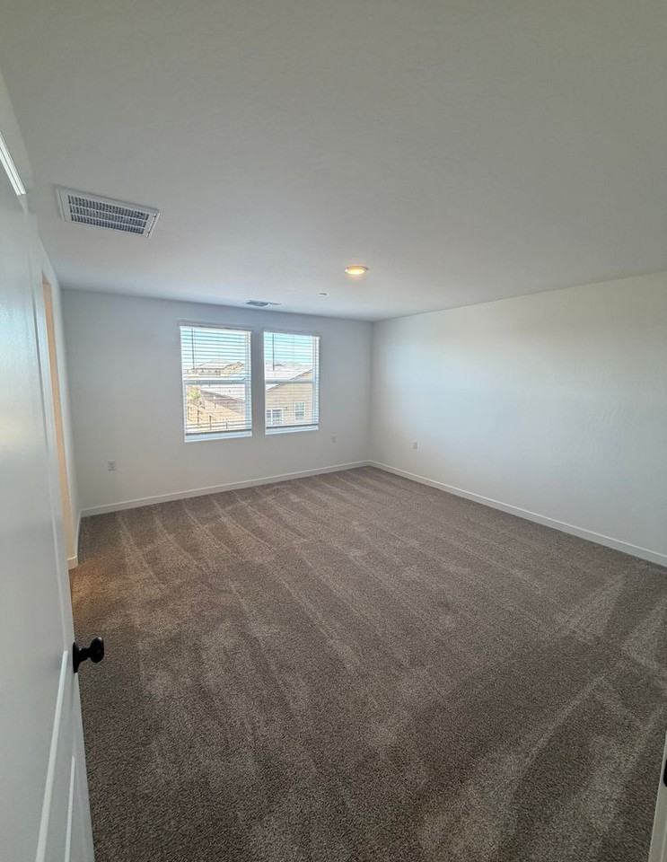 4774 Jema Way - Photo 5 of 12
