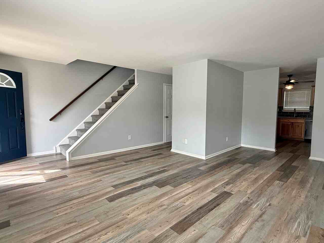 47 Eusden Dr - Photo 3 of 21