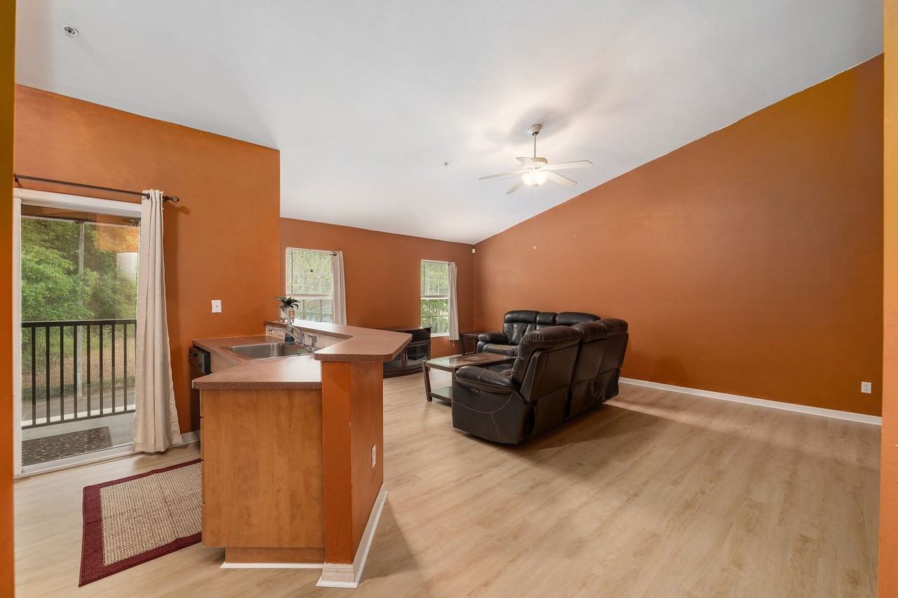 4215 Sw 31st Dr - Photo 2 of 25