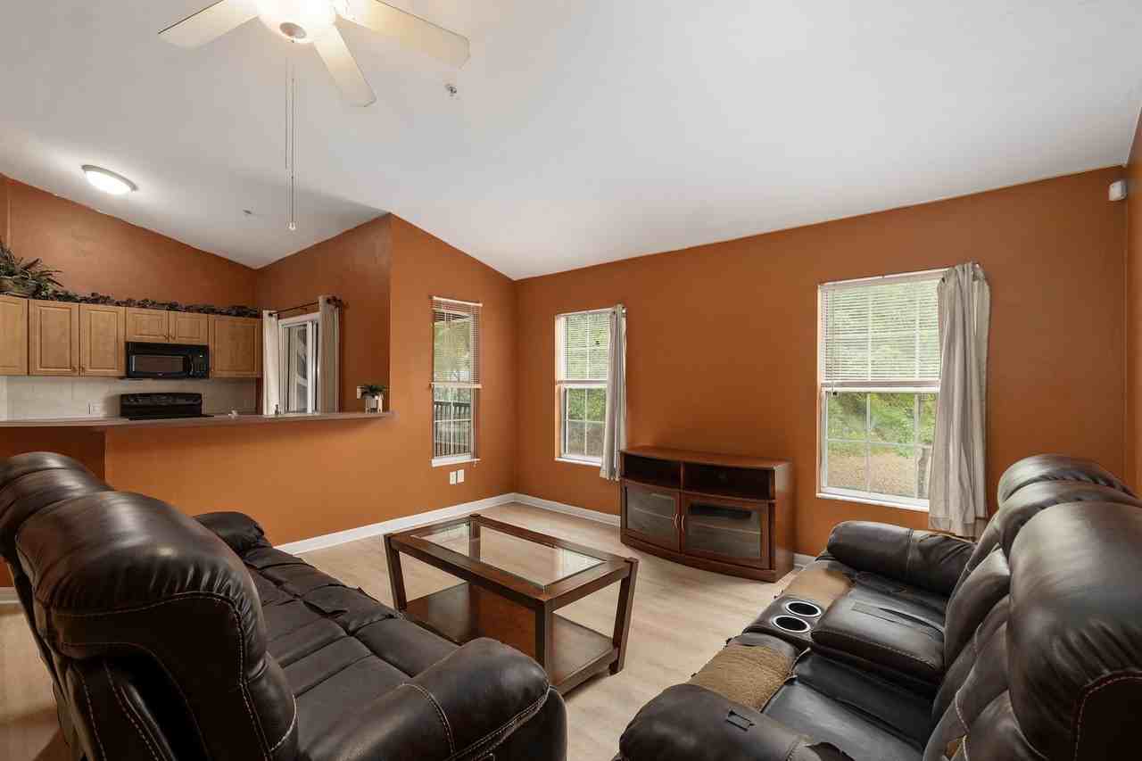 4215 Sw 31st Dr - Photo 4 of 25
