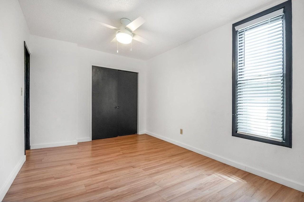 502 N Harris St - Photo 6 of 8