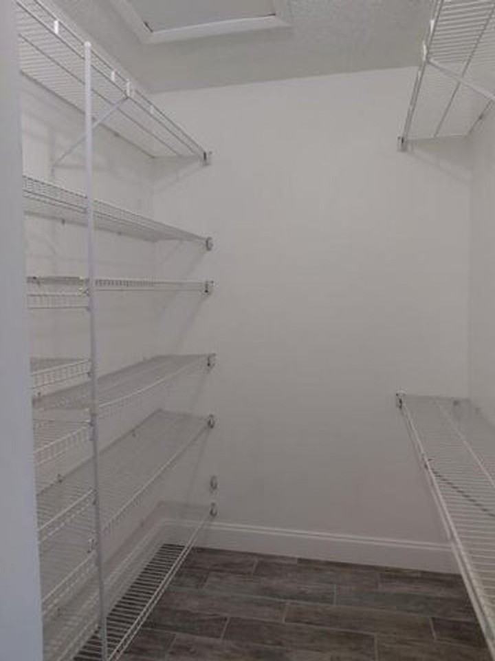 12280 Gingerwood Ln - Photo 7 of 13