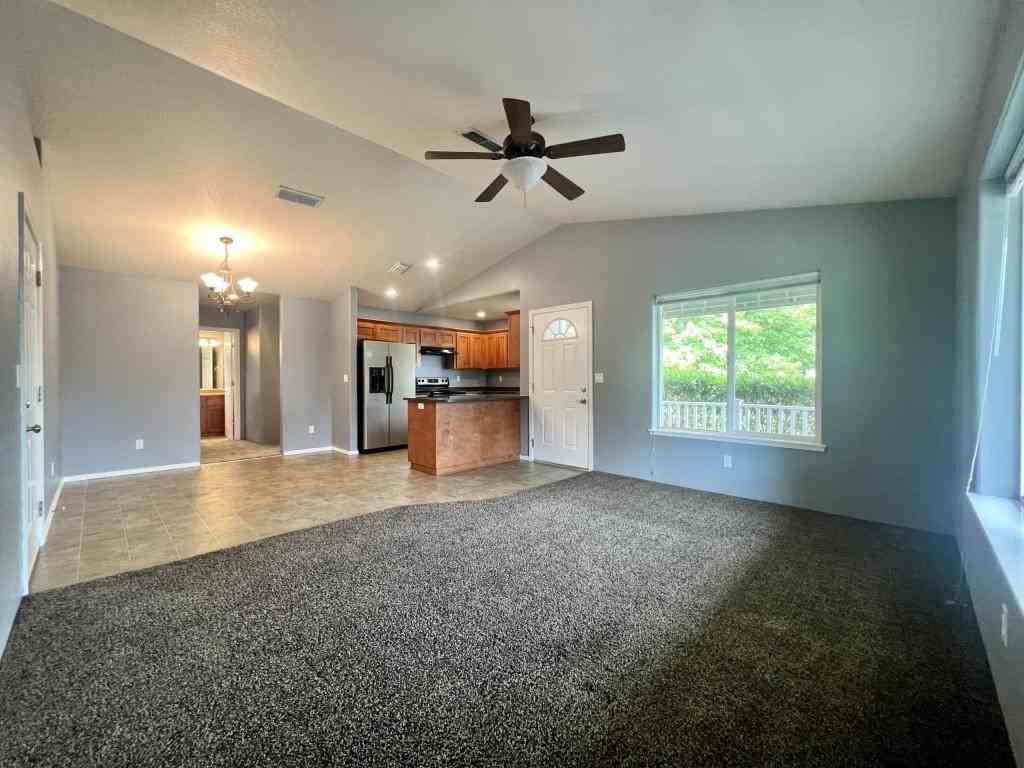 1268 Sun Glo Dr - Photo 2 of 15