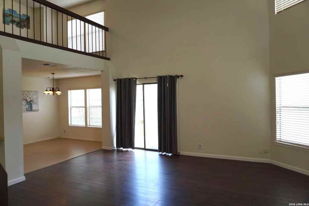 8435 Forest Ridge Dr - Photo 3 of 25