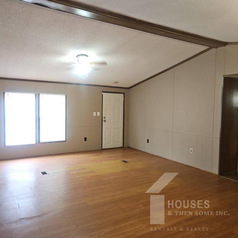 315 Old Dunham Bridge Rd - Photo 2 of 22