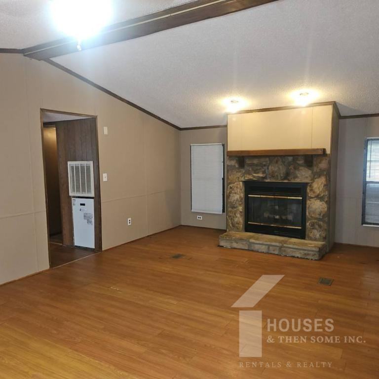 315 Old Dunham Bridge Rd - Photo 3 of 22