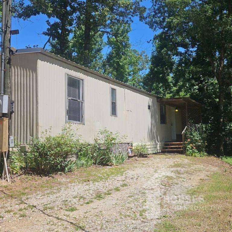 130 Rooker Ln - Photo 2 of 14