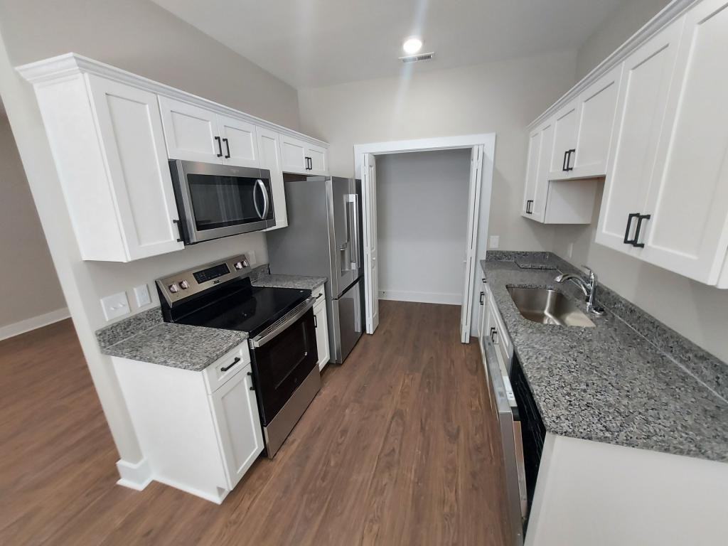 542 Wallburg High Point Rd - Photo 3 of 15