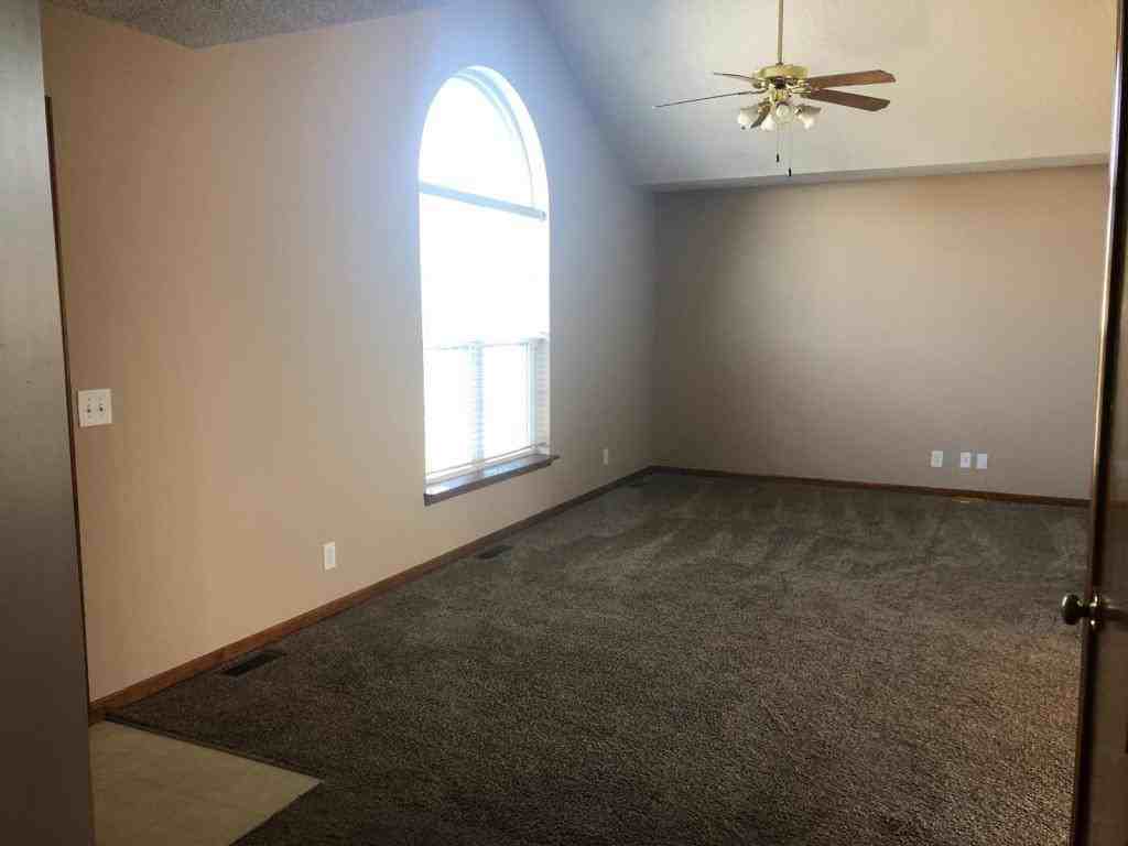 2217 Madison Ave - Photo 2 of 15