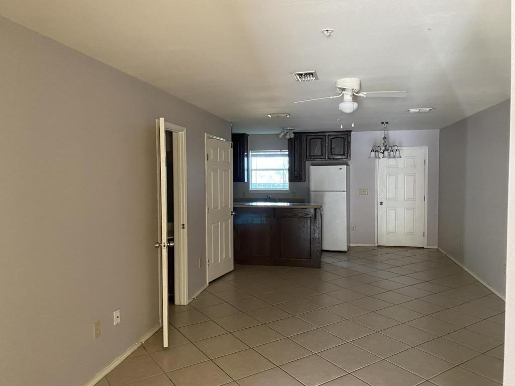 403 N 48th St - Photo 2 of 8