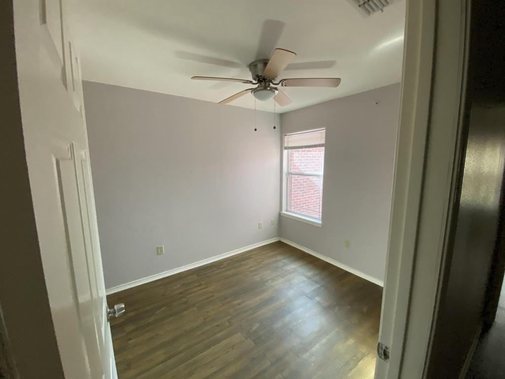 403 N 48th St - Photo 6 of 8