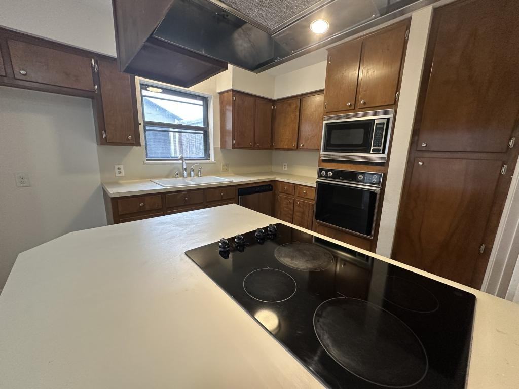 114 Avant Garde Dr - Photo 4 of 23
