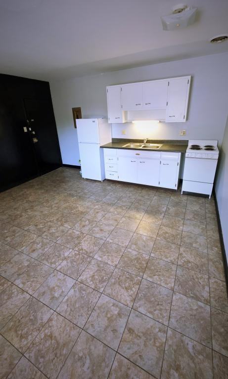 356 E Duncan St - Photo 2 of 9