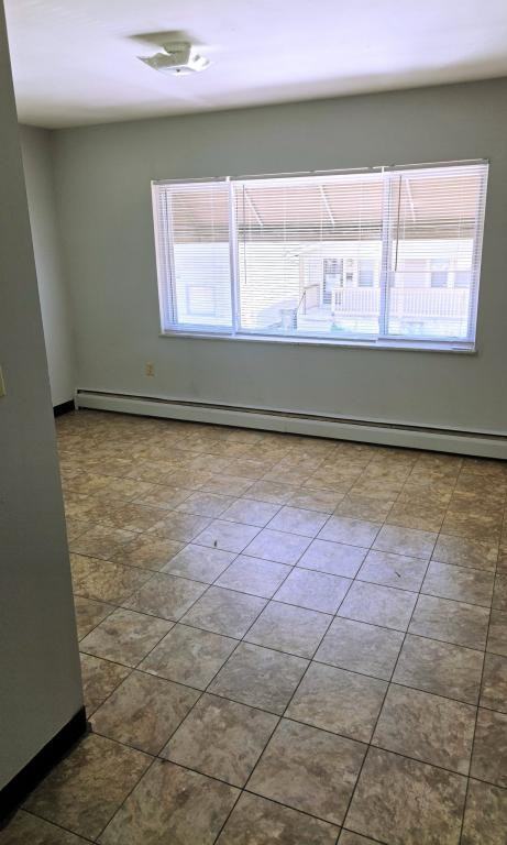 356 E Duncan St - Photo 5 of 9