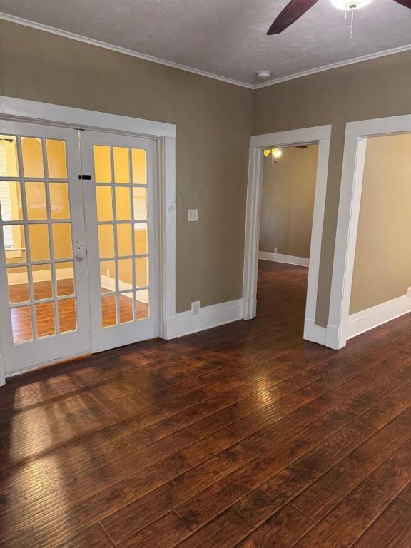 313 E Lloyd St - Photo 5 of 11