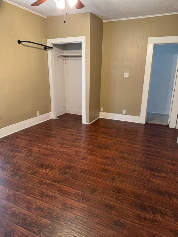 313 E Lloyd St - Photo 7 of 11