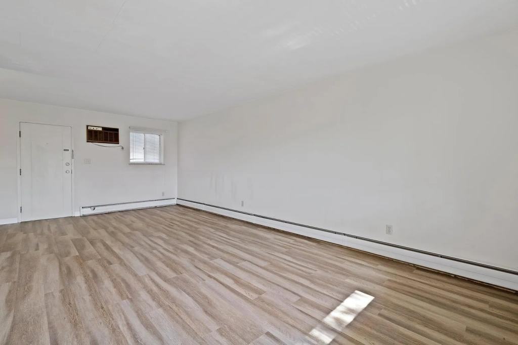 515 Riverview Dr #101 - Photo 6 of 22