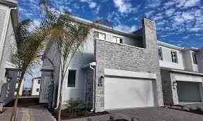 401 Bogey Dr