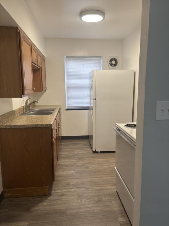 618 Jefferson St - Photo 4 of 13