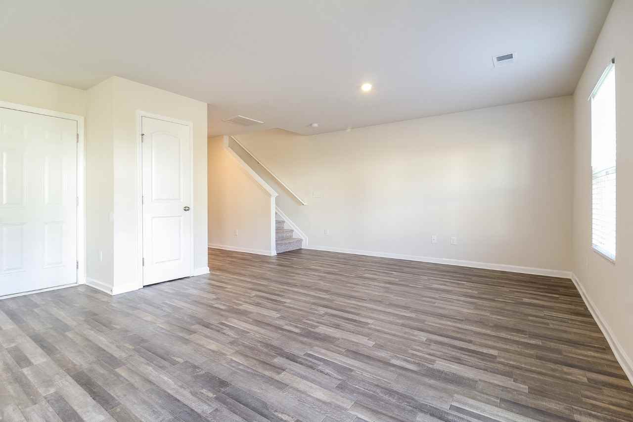 17 Carters Green Dr - Photo 5 of 16