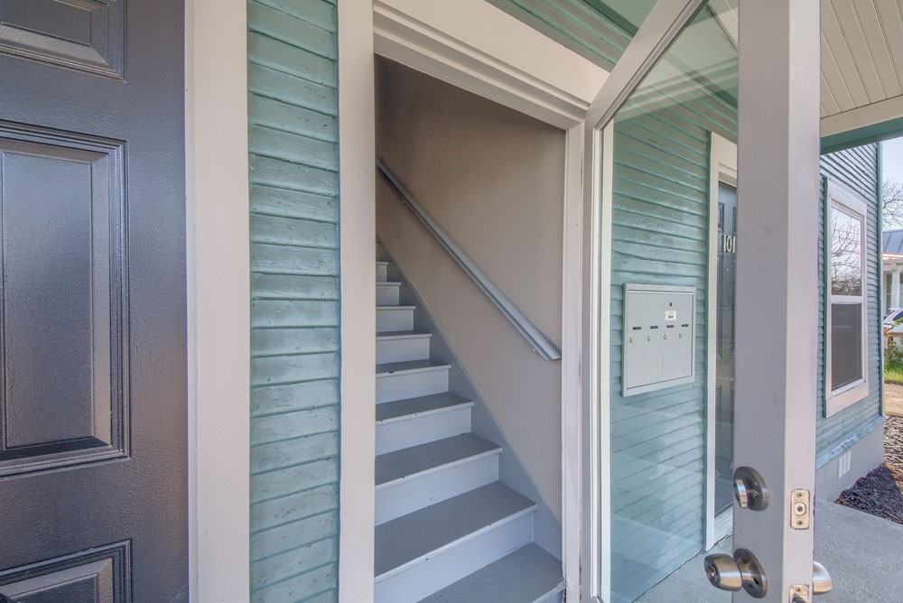114 Jacobs St #201 - Photo 4 of 12