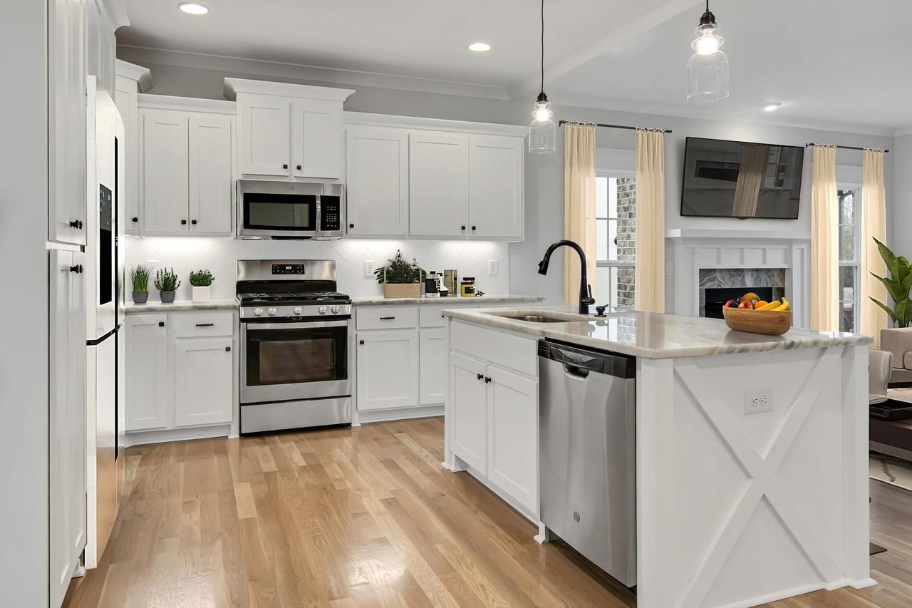 196 Karen Dr - Photo 6 of 25