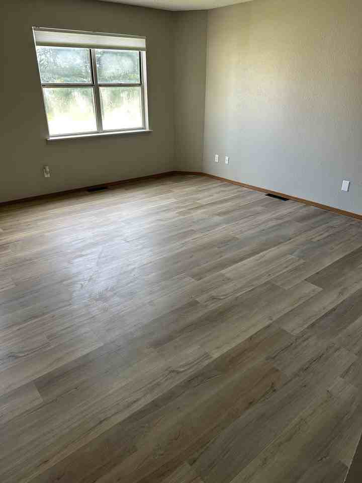 420 Clarke Dr - Photo 4 of 12